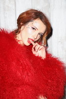 Bella Thorne Longsleeve T-shirt #3673888