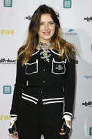 Bella Thorne longsleeve t-shirt #3879473