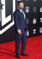 Ben Affleck Sweatshirt #2866135