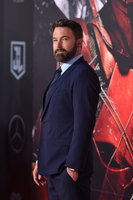 Ben Affleck Sweatshirt #2914144