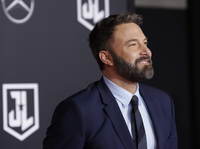 Ben Affleck Sweatshirt #2914211