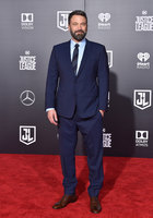 Ben Affleck Sweatshirt #2914222
