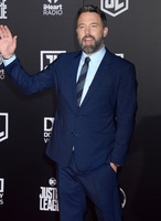 Ben Affleck Sweatshirt #2914232