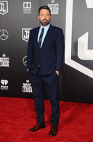 Ben Affleck Sweatshirt #2914383