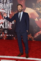 Ben Affleck Sweatshirt #2914501