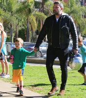 Ben Affleck Sweatshirt #3015374