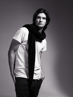 Ben Barnes Sweatshirt #2214536