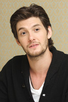 Ben Barnes longsleeve t-shirt #2224150