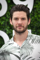 Ben Barnes mug #G2461021