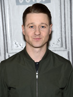Ben Mckenzie mug #G1431450