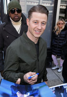 Ben Mckenzie longsleeve t-shirt #3213260