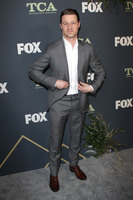 Ben Mckenzie Sweatshirt #3758839