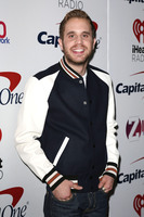 Ben Platt longsleeve t-shirt #3169504