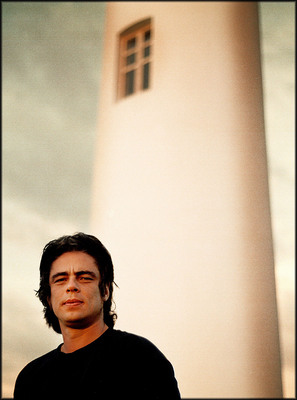 Benicio Del Toro posters
