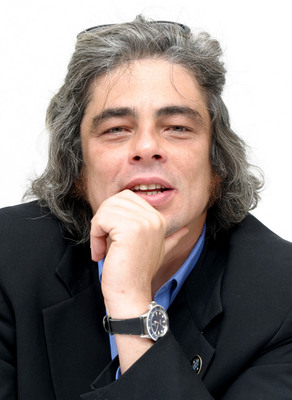 Benicio Del Toro posters