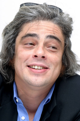 Benicio Del Toro posters