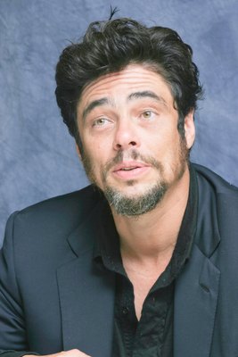 Benicio Del Toro posters