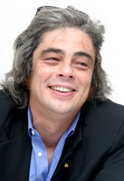 Benicio Del Toro longsleeve t-shirt #2275840