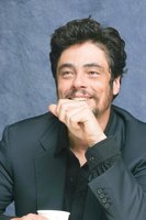 Benicio Del Toro Sweatshirt #2275845