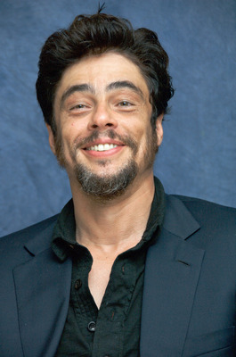 Benicio Del Toro posters