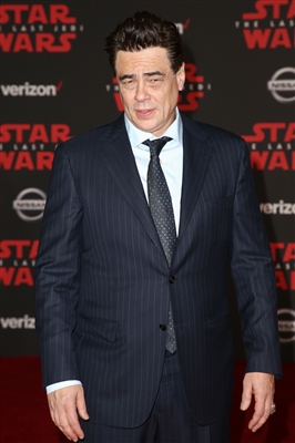 Benicio Del Toro posters