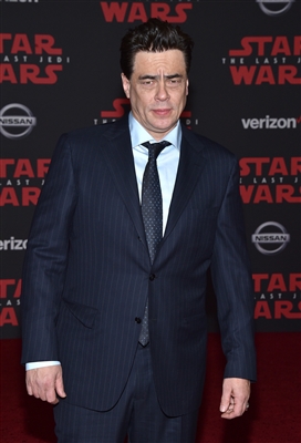 Benicio Del Toro posters