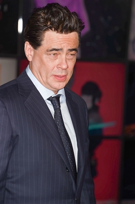 Benicio Del Toro posters