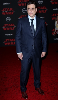 Benicio Del Toro posters