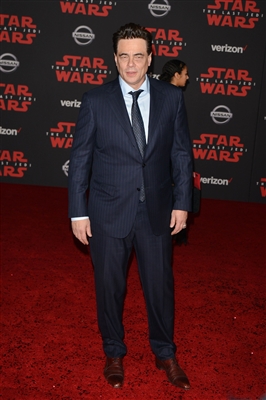 Benicio Del Toro posters