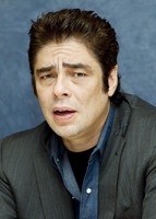Benicio del Toro longsleeve t-shirt #2251172
