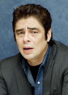 Benicio del Toro posters