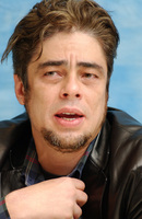 Benicio del Toro longsleeve t-shirt #2404553