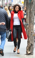 Bethenny Frankel Longsleeve T-shirt #2702558