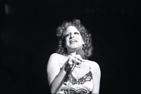 Bette Midler Longsleeve T-shirt #2672462