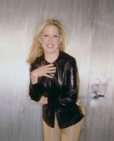 Bette Midler Longsleeve T-shirt #3656020