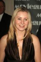Beverley Mitchell magic mug #G200045