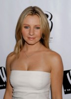 Beverley Mitchell mug #G240254