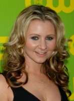 Beverley Mitchell magic mug #G240274