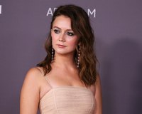 Billie Lourd Sweatshirt #2832153
