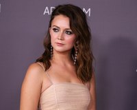 Billie Lourd Sweatshirt #2832315