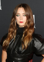 Billie Lourd Sweatshirt #3907630