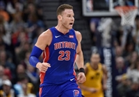 Blake Griffin Sweatshirt #3401044