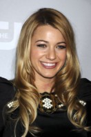 Blake Lively Longsleeve T-shirt #1511682