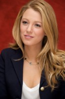 Blake Lively Longsleeve T-shirt #1515651