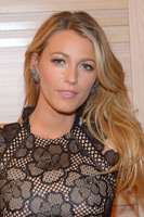Blake Lively Longsleeve T-shirt #2125825