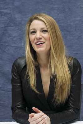 Blake Lively stickers 2319313