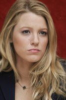 Blake Lively Longsleeve T-shirt #2319346