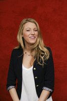 Blake Lively Longsleeve T-shirt #2319370