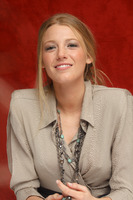 Blake Lively Longsleeve T-shirt #2319371
