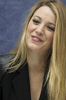 Blake Lively Longsleeve T-shirt #2319416